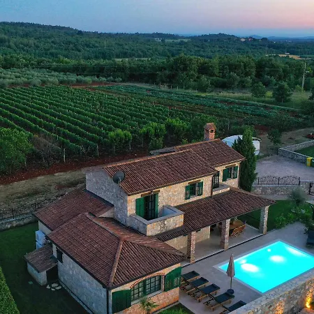 Vila Luxus-steinvilla Maestro Mit Eigenem Pool