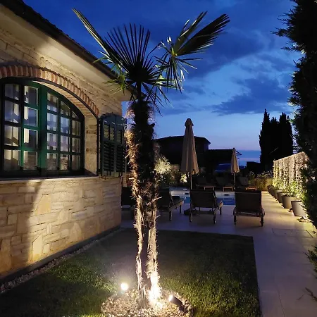 Luxus-steinvilla Maestro Mit Eigenem Pool * Barat (Porec)