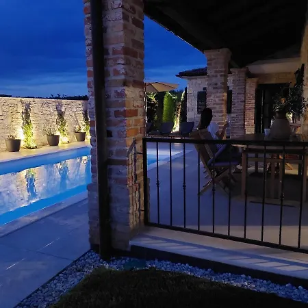 Luxus-steinvilla Maestro Mit Eigenem Pool Barat (Porec)