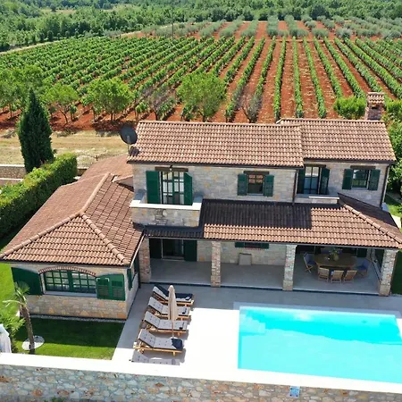 Luxus-steinvilla Maestro Mit Eigenem Pool Barat (Porec)
